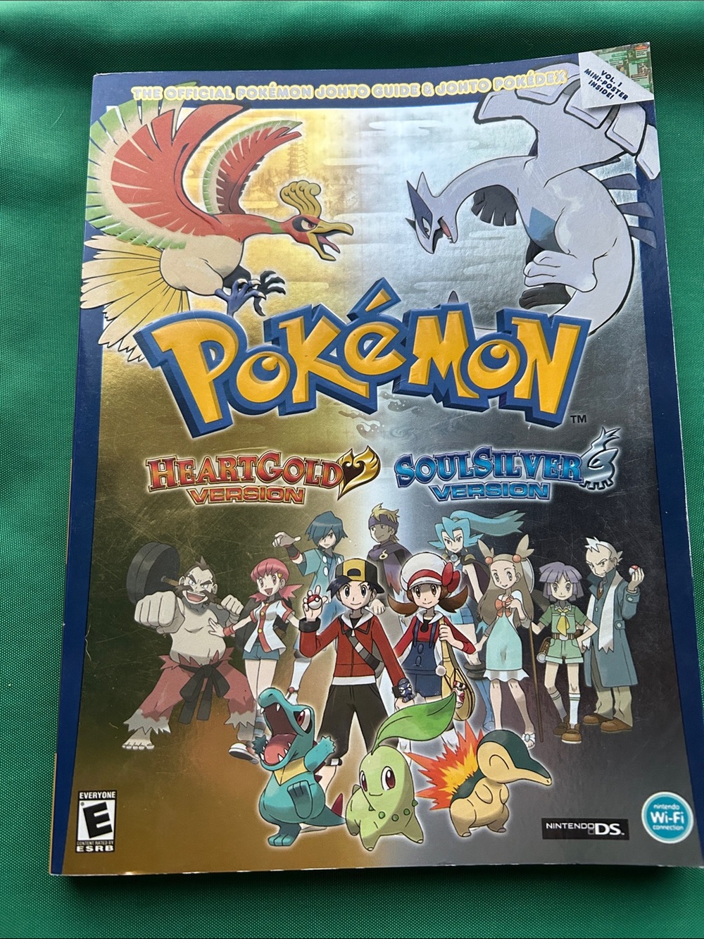 New! Pokémon official Johto Guide & Johto Pokédex HeartGold/SoulSilver version